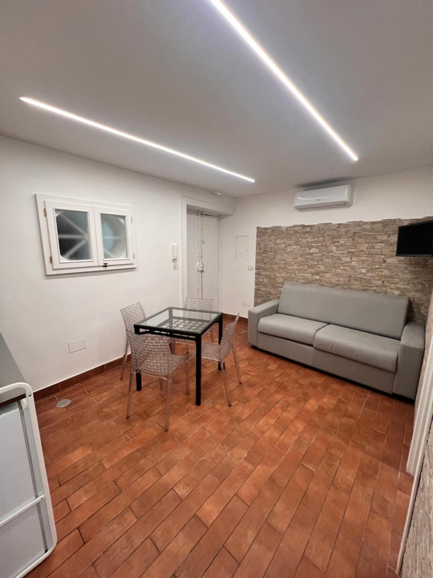 Salotto Il Grottone Villa เนเปิลส์ ภายนอก รูปภาพ